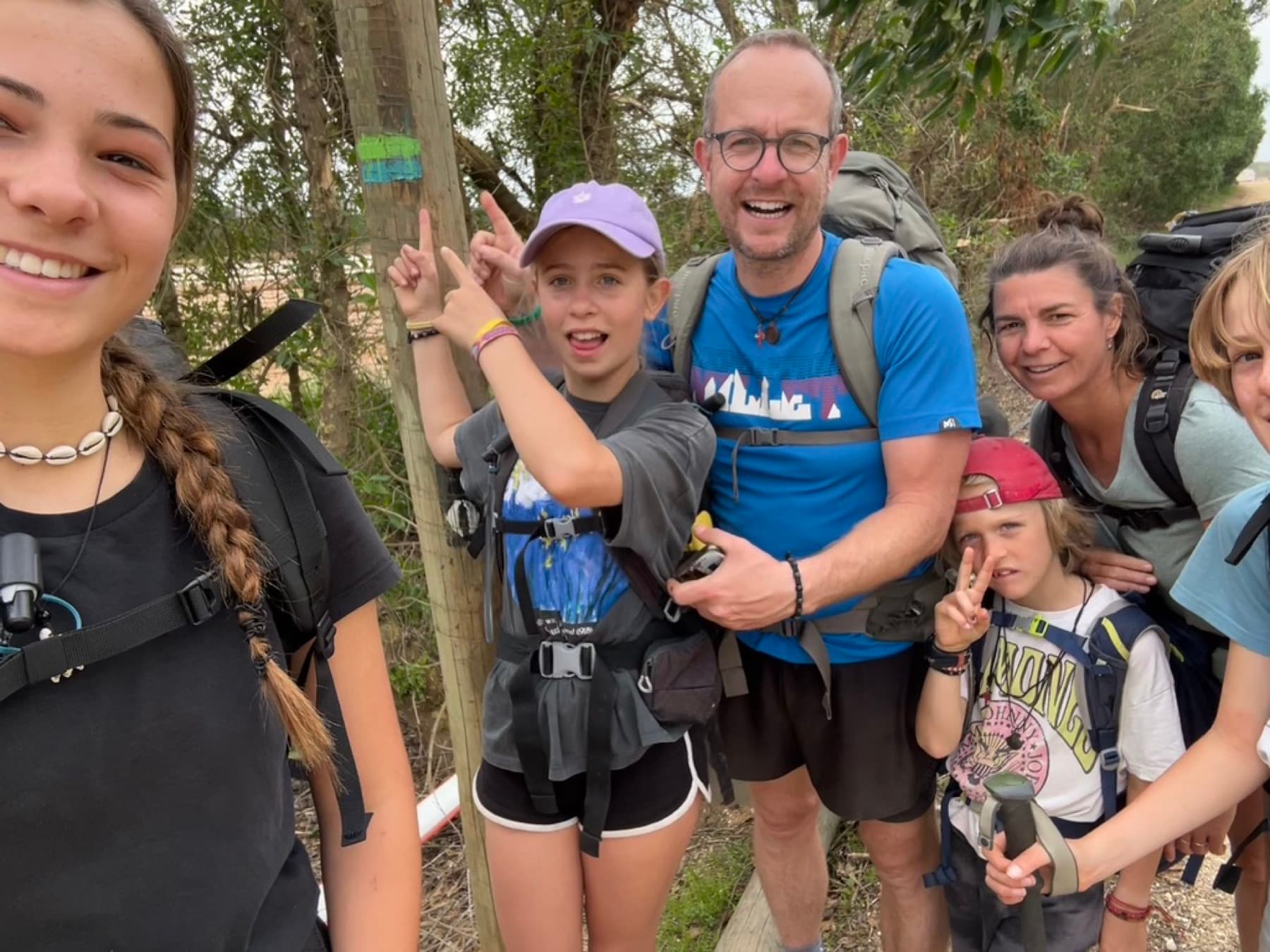Maarten and Stefanie with the group on the trail